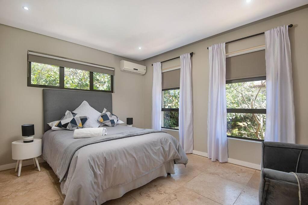 Villa 9 On Crystal Cove 5 Bedroom Townhouse In Zimbali *