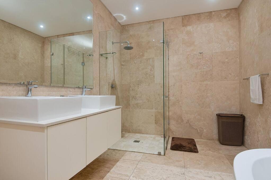 9 On Crystal Cove 5 Bedroom Townhouse In Zimbali Ballito